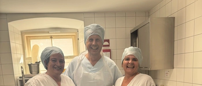Gesundheitslandesrat Karlheinz Kornhäusl war diese Woche Mediator in Neumarkt und Praktikant im Pflegeheim in Vordernberg