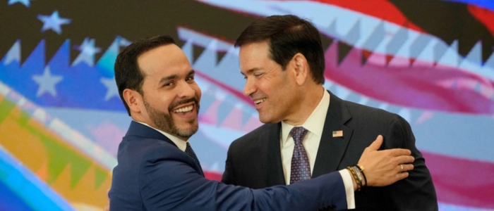 Kolumbiens Präsident De la Espriella (li.) und US-Außenminister Rubio