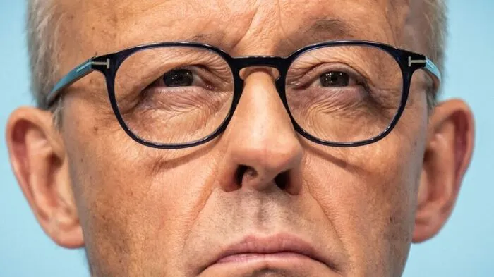 Kanzler reagiert auf AfD-Sieg