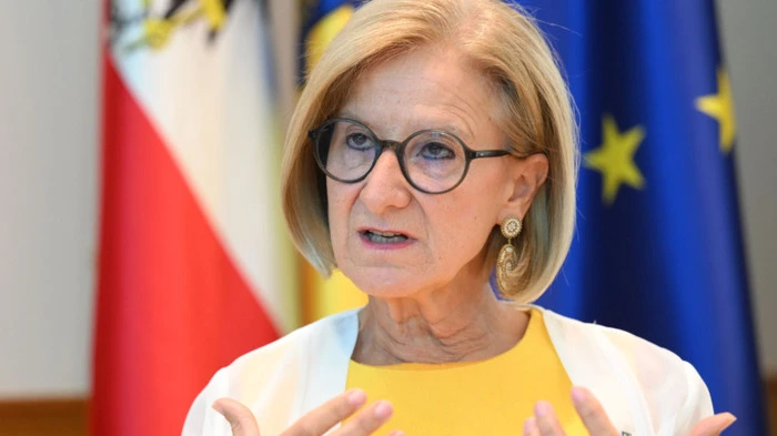 Niederösterreichs Landeshauptfrau Johanna Mikl-Leitner (ÖVP) am Donnerstag, 13. August 2026, anl. eines Interviews mit der APA-Austria Presse Agentur in St. Pölten.