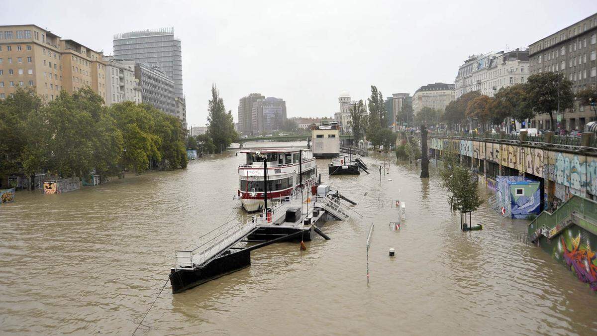 Für einige Stunden war der Treppelweg beim Donaukanal verschwunden.