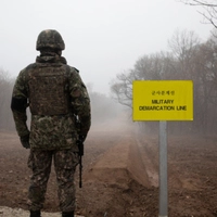 Ein Soldat an der Demilitarisierten Zone (Archivbild)