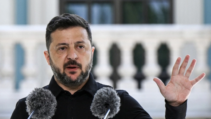 Ukraine's President Volodymyr Zelensky speaks during a press conference in the gardens of the Presidential Palace during Britain's Prime Minister visit to Ukraine before leaving office, in Kyiv, on July 16, 2026, amid the Russian invasion of Ukraine. Ukraine awarded Britain's Keir Starmer its Order of Freedom honour on July 16, 2026 during a final visit to Kyiv by the outgoing prime minister. "Britain has always been, and remains, with Ukraine, and we value this immensely," Ukrainian President Volodymyr Zelensky told Starmer at a press conference in Kyiv. (Photo by Genya SAVILOV / AFP)