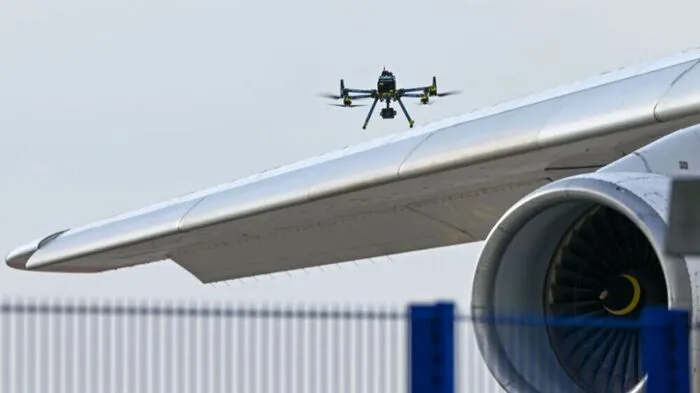 Drohnenangriff auf Flughafen beschäftigt die deutsche Politik
