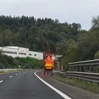 Die Sperre wird bereits mit Hinweistafeln angekündigt