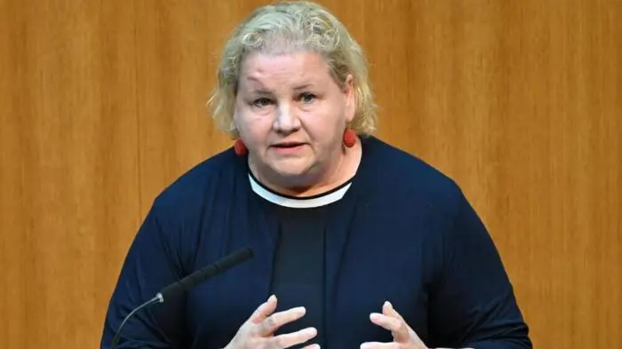 Ministerin Schumann wartet auf Rückmeldungen zum Entwurf