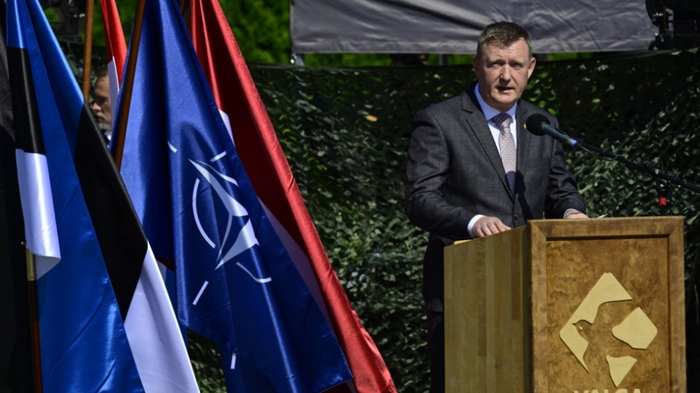 Lettlands Verteidigungsminister Melnis bei einem NATO-Treffen