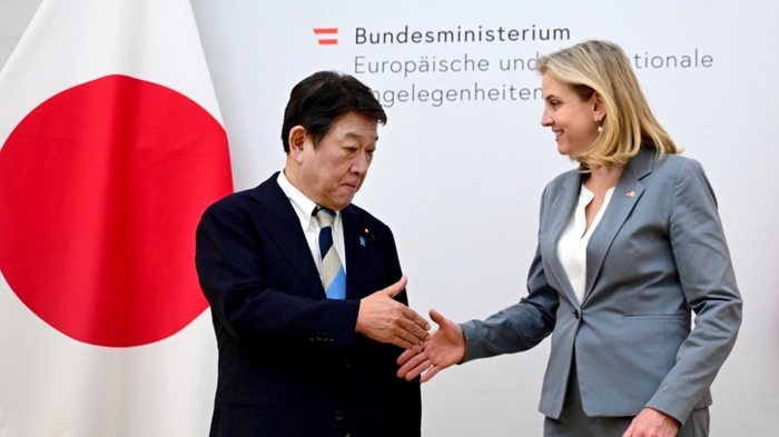 Der japanische Außenminister Toshimitsu Motegi bei einem Treffen mit Außenministerin Beate Meinl-Reisinger (NEOS) am Dienstag, 1. September 2026, in Wien.