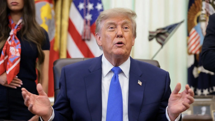 US-Präsident Donald Trump unterzeichnete das Russland-Sanktionspaket