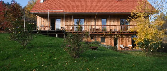 Das „Haus auf dem Land“  liegt in den weinbewachsenen Hügeln der Weststeiermark