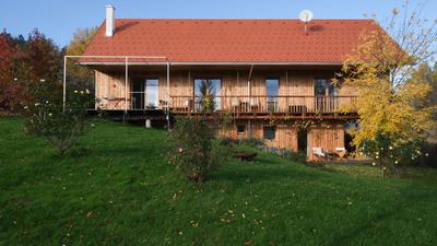 Das „Haus auf dem Land“  liegt in den weinbewachsenen Hügeln der Weststeiermark