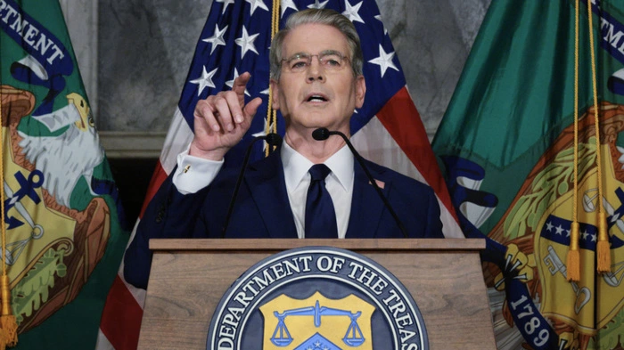 WASHINGTON, DC - AUGUST 24: U.S. Treasury Secretary Scott Bessent calls on reporters after announcing a new set of sanctions against Iran, describing them as "an economic D-Day", in the Cash Room at the Treasury Department on August 24, 2026 in Washington, DC. Bessent threatened Iran in an opinion piece in the Financial Times on Sunday with "the single greatest financial offensive ever", almost six months after the United States and Israel launched a war against Iran in February. Chip Somodevilla/Getty Images/AFP (Photo by CHIP SOMODEVILLA / GETTY IMAGES NORTH AMERICA / Getty Images via AFP)