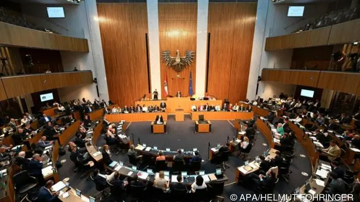 Nationalrat will Spritpreisbremse bei einer Sondersitzung beschließen