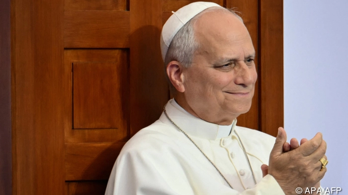 Pope Leo XIV arrives to meet with support workers and service users of the structure Accueil Notre-Dame at the Shrine of our Lady of Lourdes, during his visit in Lourdes southwestern France, on September 27, 2026 on the third day of his trip to France. (Photo by Alberto PIZZOLI / AFP)