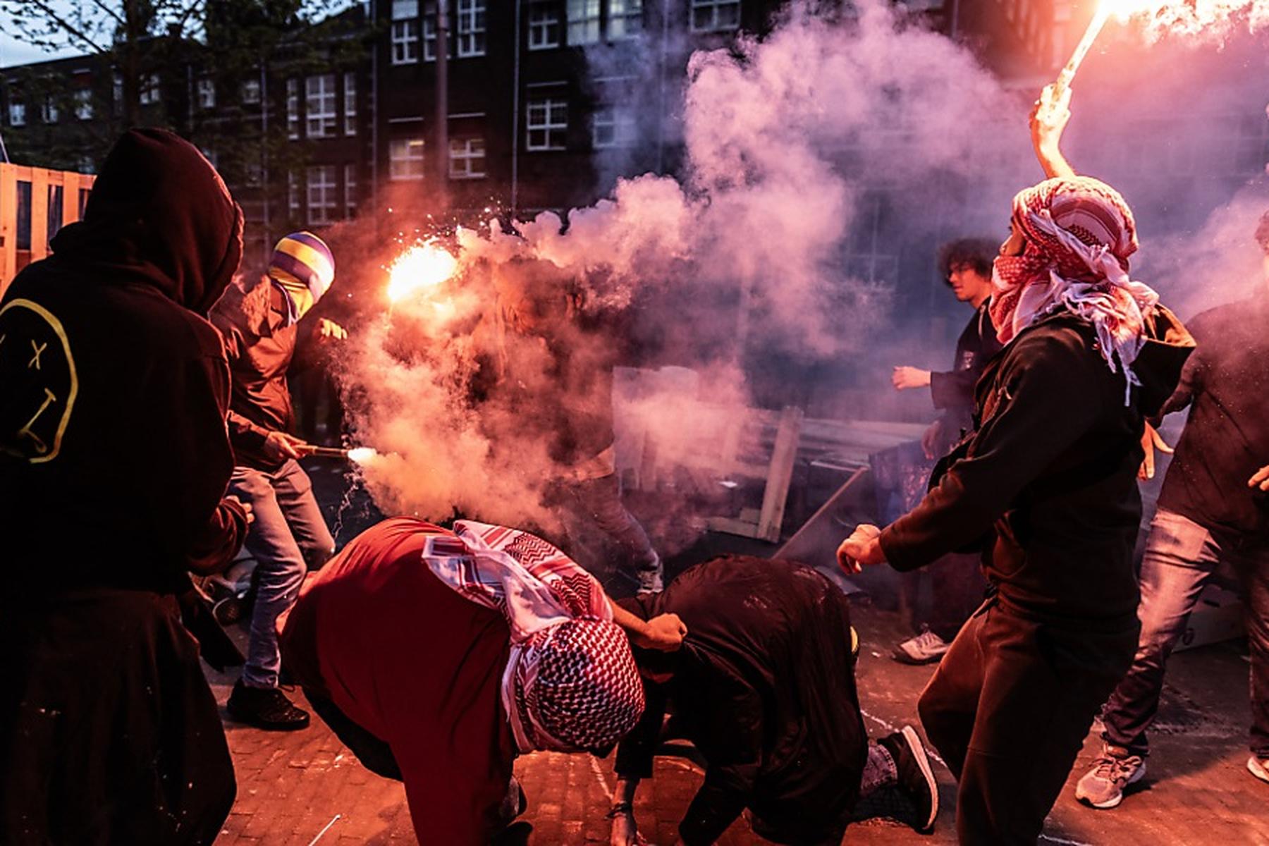 Amsterdam: Polizei löst propalästinensische Demo an Amsterdamer Uni auf