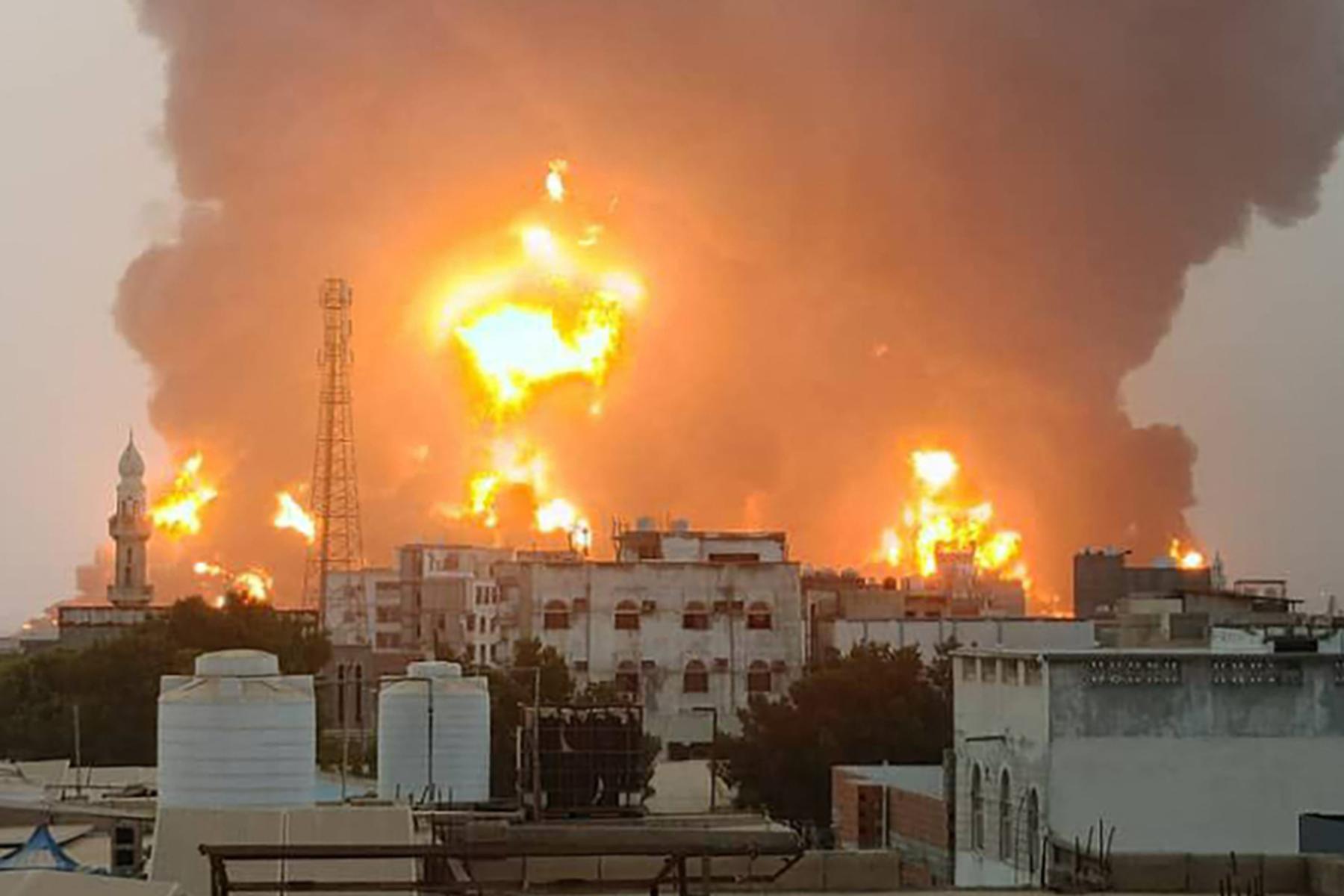 Sanaa: Israel greift Hafenstadt im Jemen an