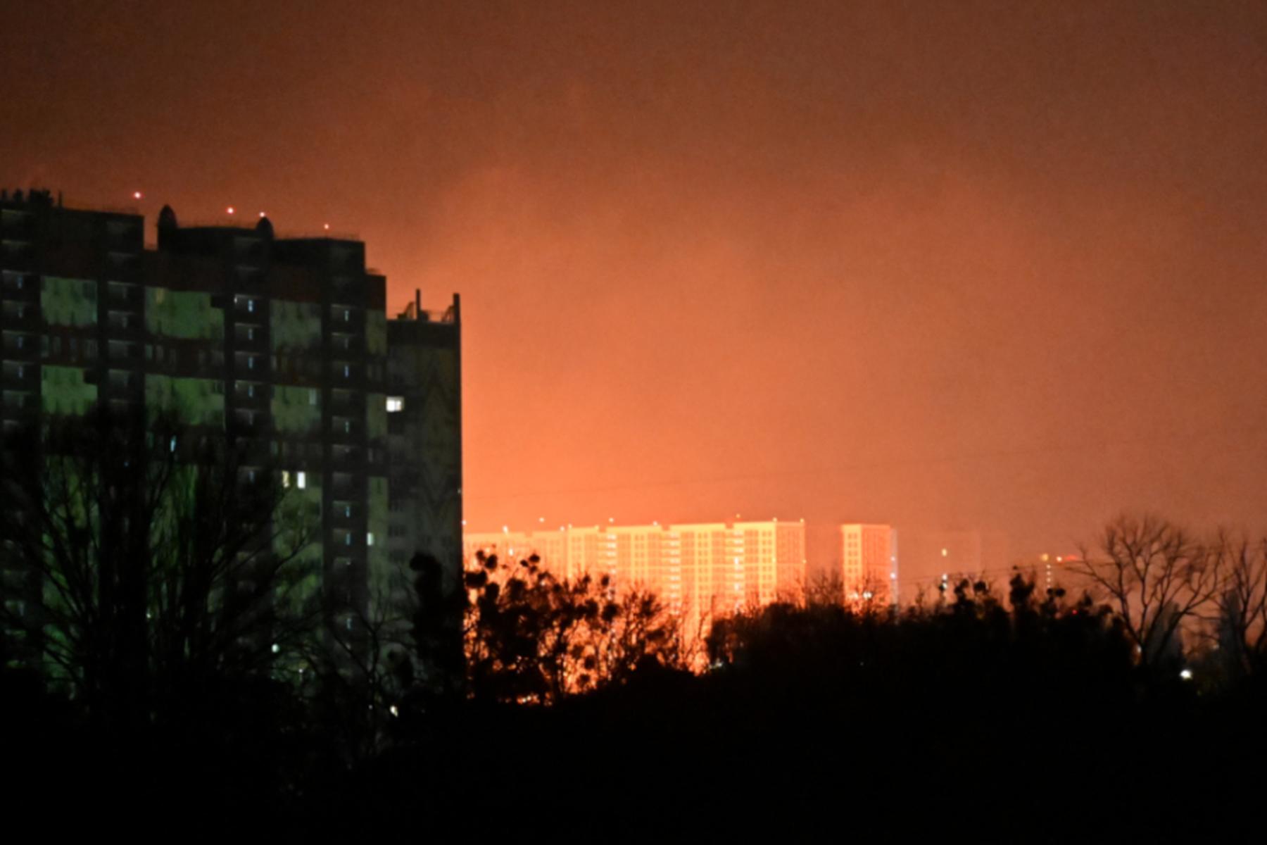 Kiew (Kyjiw)/Saratow: Vier Tote bei russischem Angriff auf Kiew