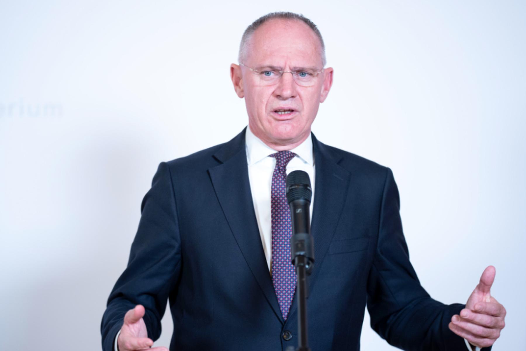 Wien/Helsinki: Karner bespricht Abschiebungen bei Besuch in Finnland