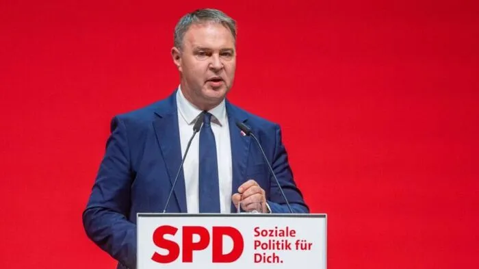Babler auf dem Landesparteitag der bayerischen SPD | Babler auf dem Landesparteitag der bayerischen SPD