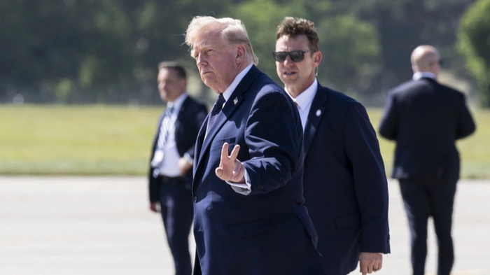 Trump bei seiner Ankunft in Genf für das G7-Treffen | Trump bei seiner Ankunft in Genf für das G7-Treffen