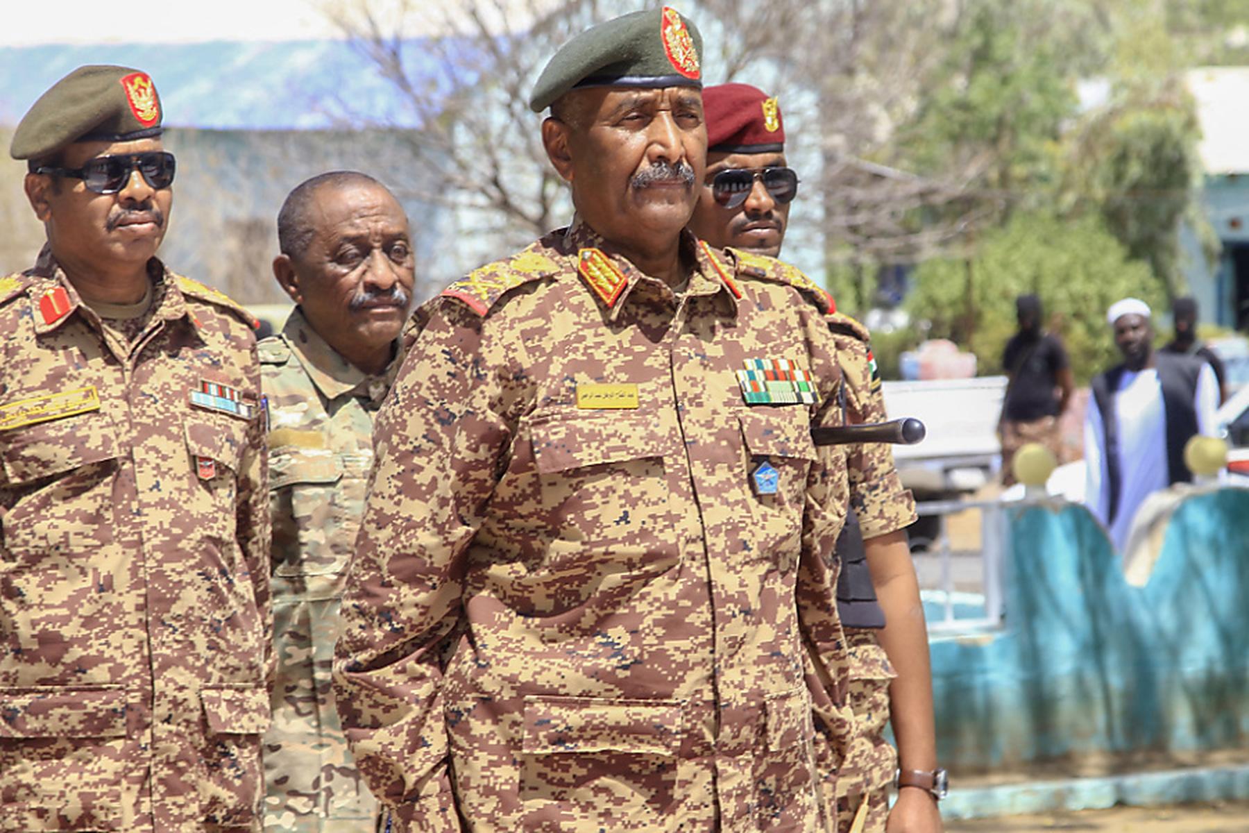 Khartum/Port Sudan (Bur Sudan): Sudanesischer Machthaber Burhan entging Drohnenanschlag