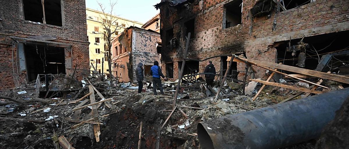 Schäden in Charkiw werden inspiziert | Schäden nach einem Drohnenangriff in Charkiw