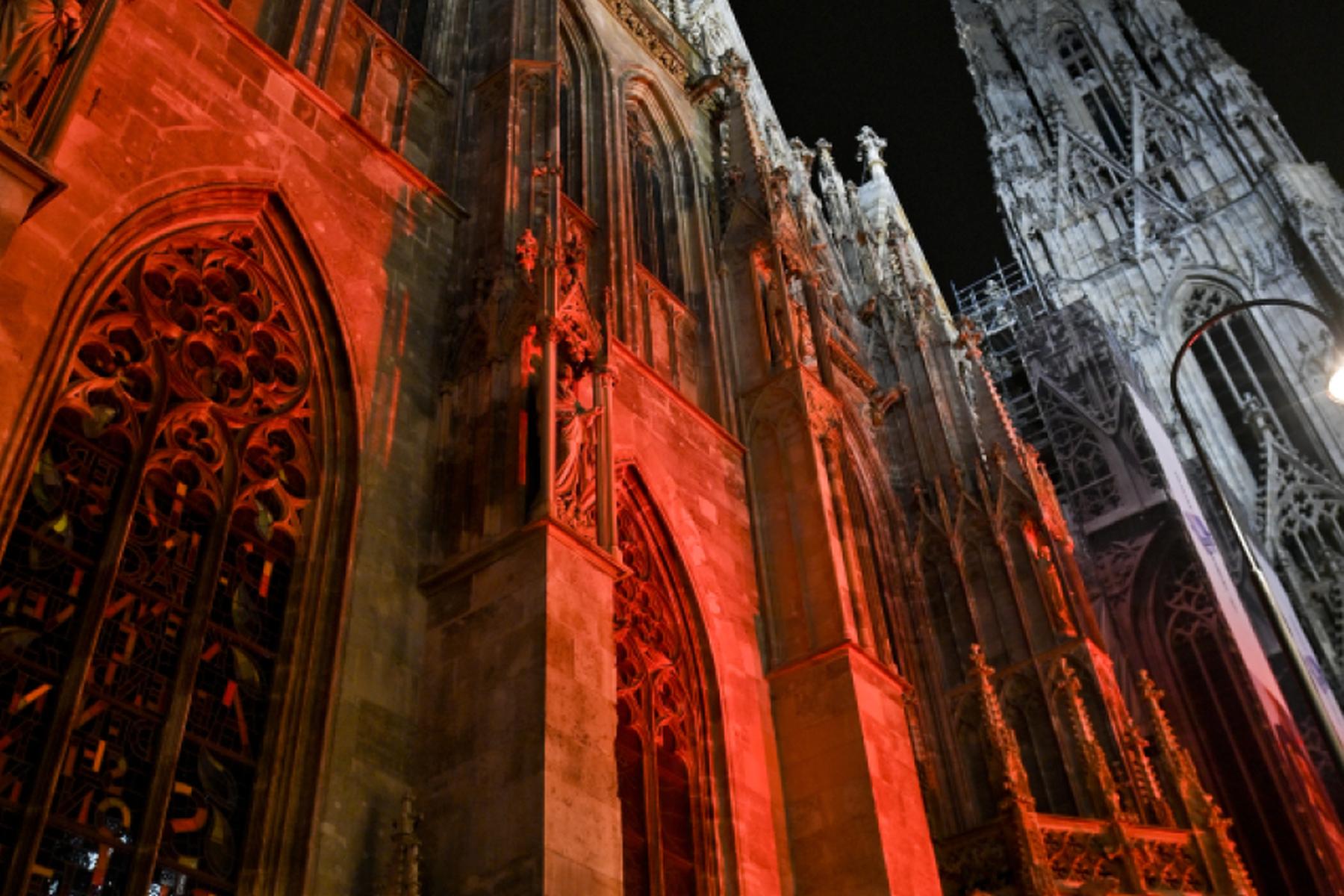 Wien: Red Wednesday - 380 Millionen Christen weltweit verfolgt