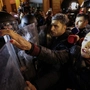 Demonstranten und Polizisten prallen in Tiflis aufeinander | Demonstranten und Polizisten prallen in Tiflis aufeinander