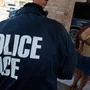 ICE-Beamte bei Kontrollen an texanisch-mexikanischer Grenze | ICE-Beamte bei Kontrollen an texanisch-mexikanischer Grenze
