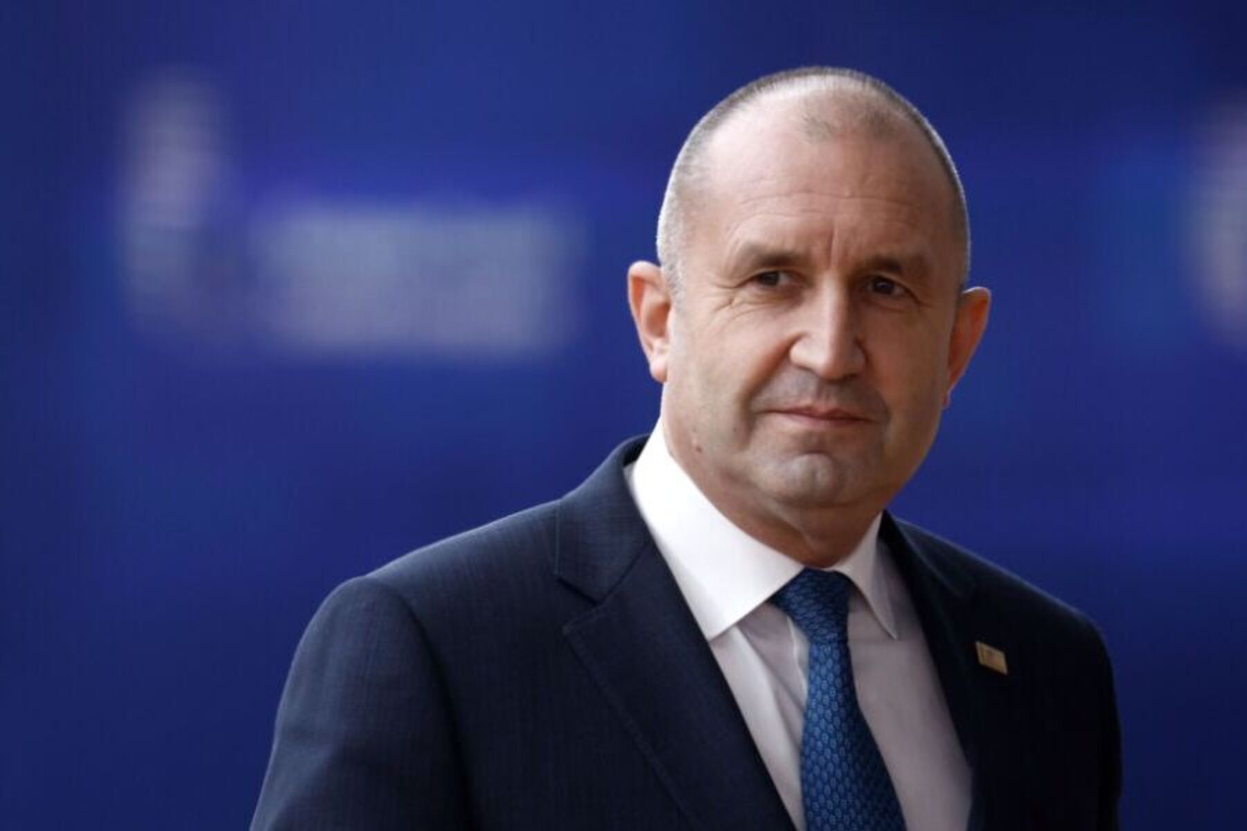 Ex-Kampfflieger Radew: Russophiler Kandidat bei Wahlen in Bulgarien vorne