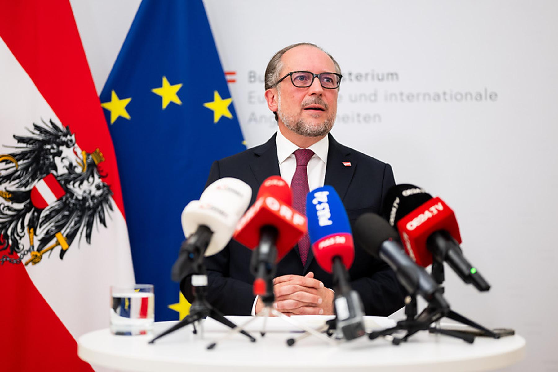 Luxemburg: Borrell: EU-Staaten beschließen neue Iran-Sanktionen