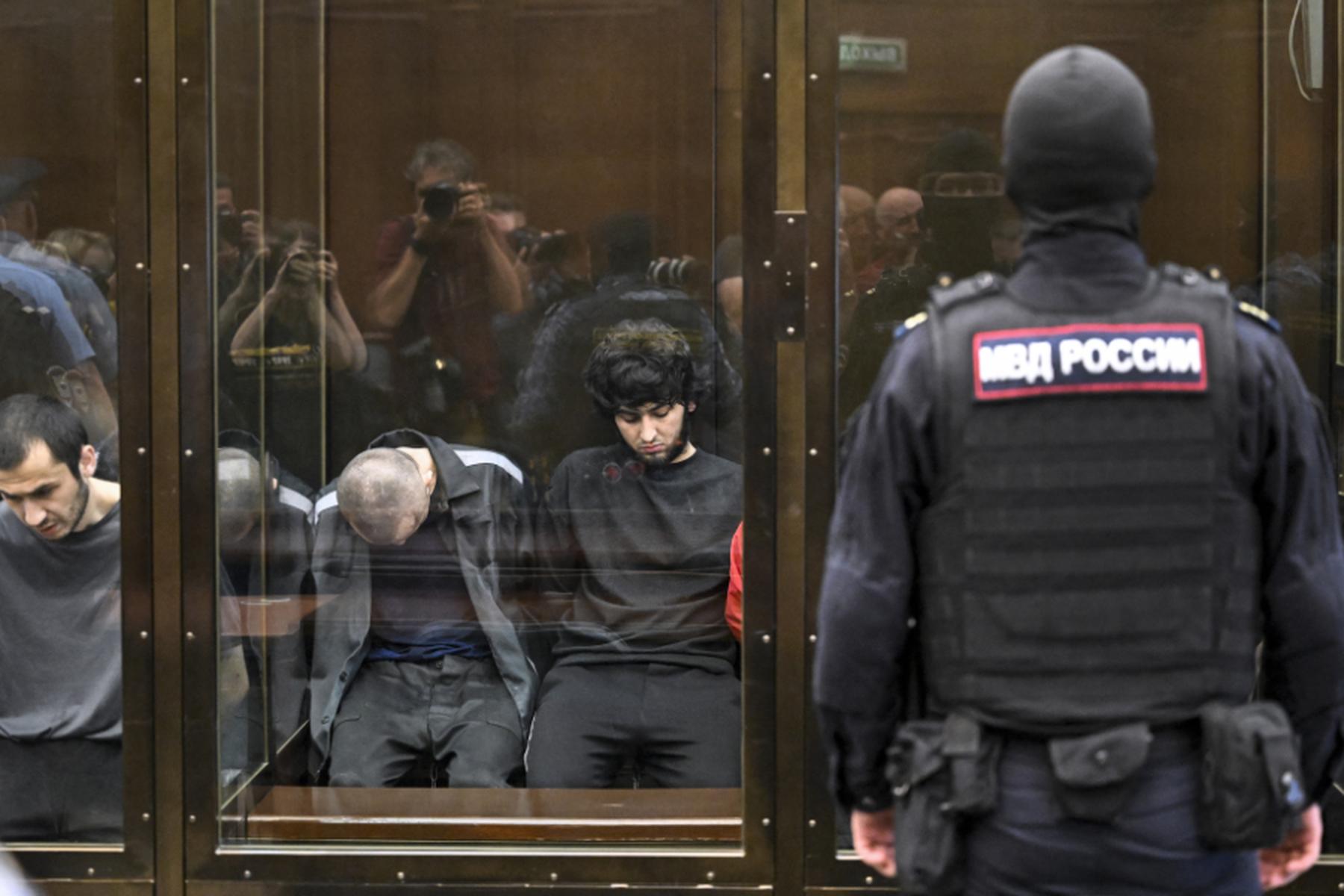 Moskau: Prozess um Anschlag auf Moskauer Konzerthalle begonnen