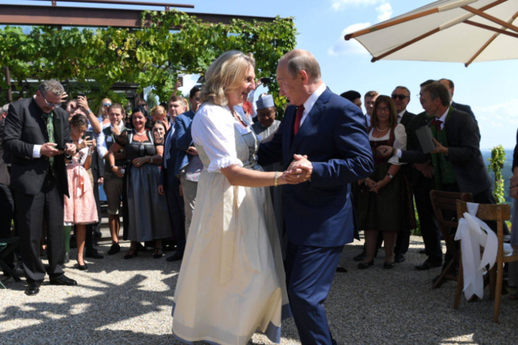 Mail geleakt: Kreml war mit Kneissls Umzug nach Russland befasst