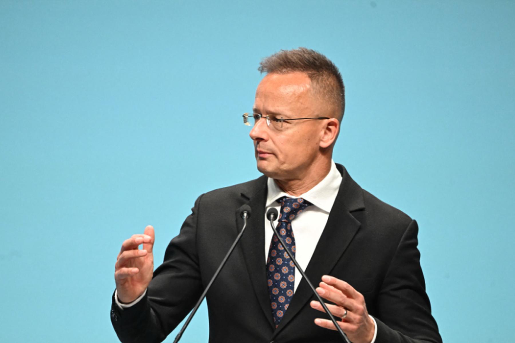 Moskau/Kiew (Kyjiw): Ukrainische Raketen treffen russische Ölpumpstation