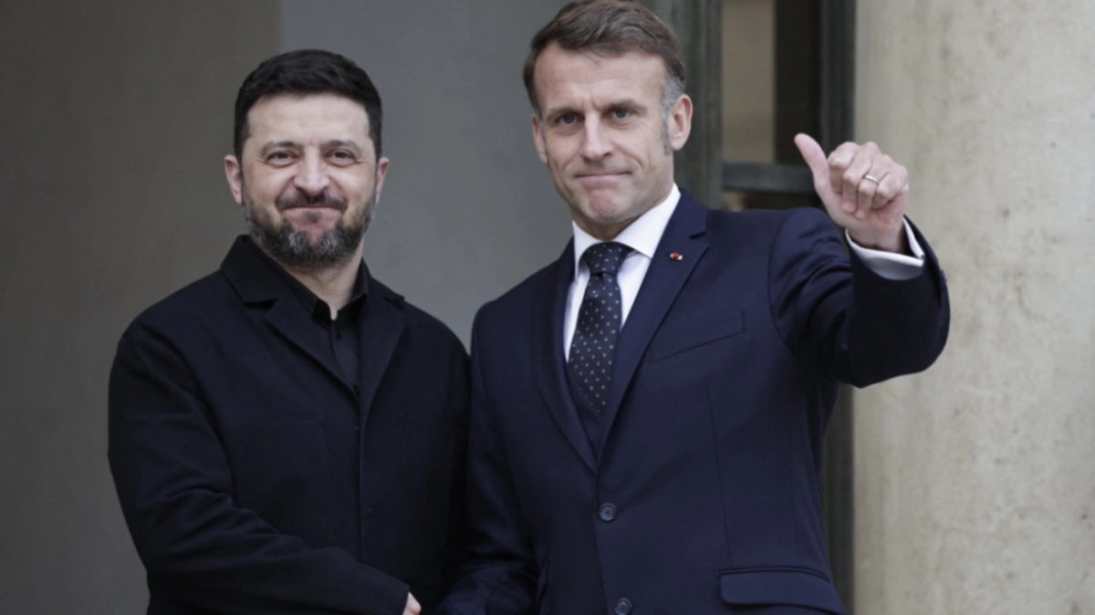 Macron empfing Selenskyj am Montag in Paris | Macron empfing Selenskyj am Montag in Paris