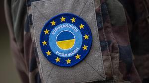 Polen fordert mehr militärisches Engagement der EU für die Ukraine | Polen fordert mehr militärisches Engagement der EU für die Ukraine