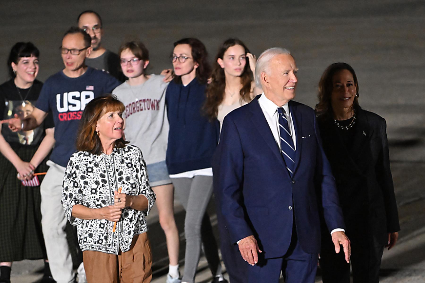 Washington/.: Biden empfing nach Gefangenenaustausch Freigelassene in USA