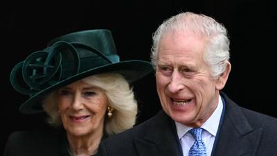 Charles und Camilla besuchen Londoner Krebs-Behandlungszentrum