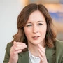 Europaministerin Claudia Plakolm plädiert für mehr Eigenständigkeit der EU