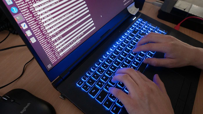 Laut Medien bekannten sich prorussiche Hacker zu der Attacke | Laut Medien bekannten sich prorussiche Hacker zu der Attacke