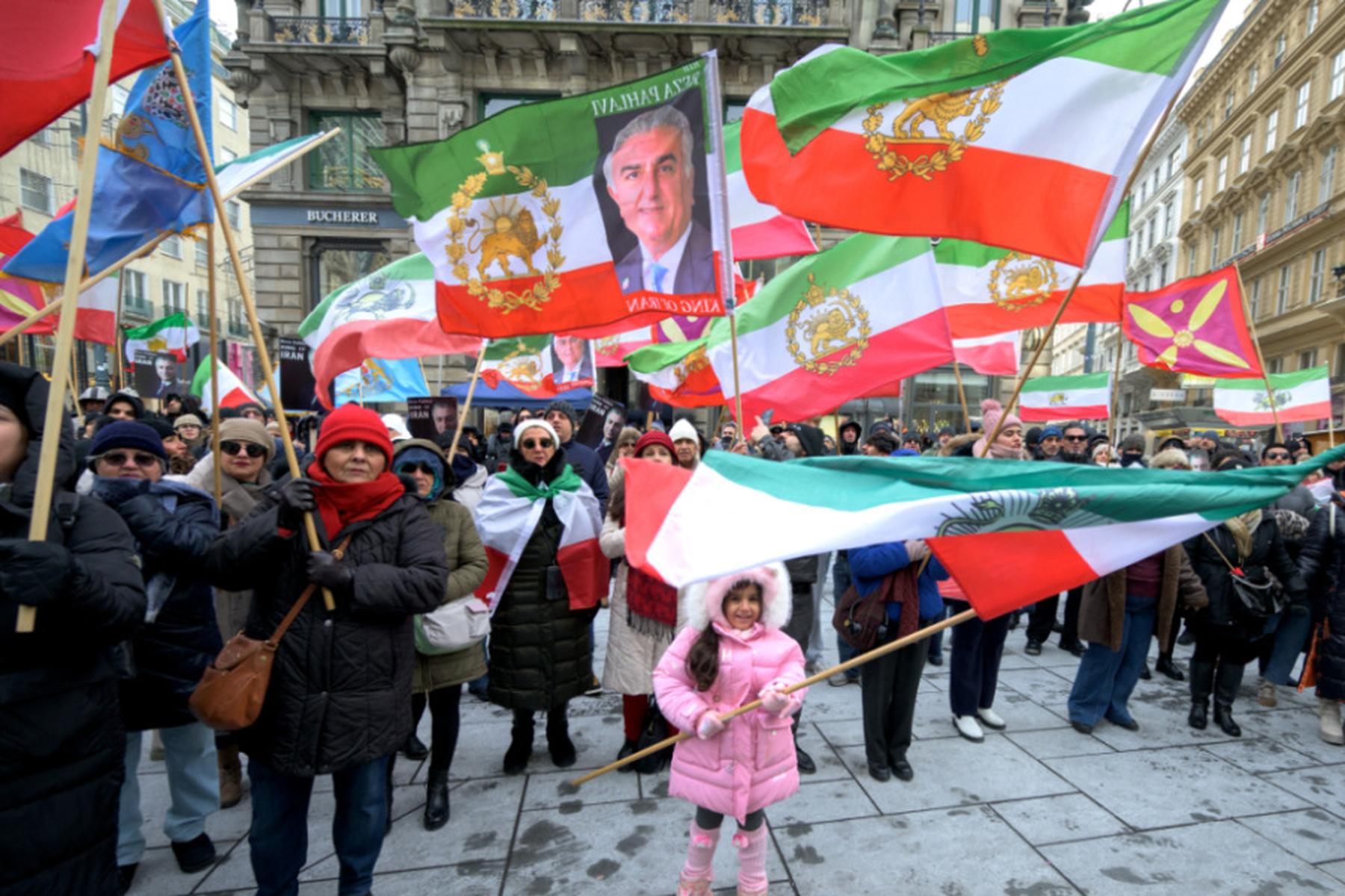 Teheran: Laut NGO mindestens 648 Demonstranten im Iran getötet