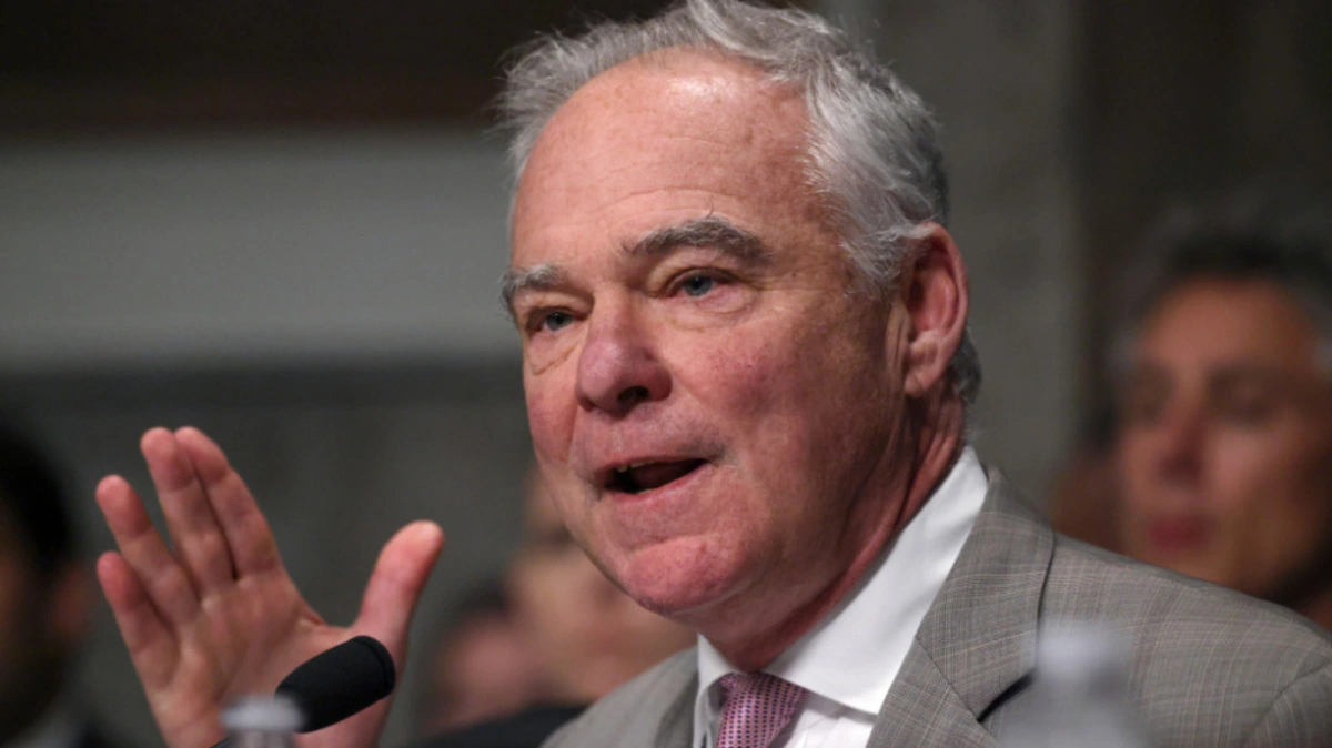 Senator Tim Kaine wirft Trump vor, Friedensvorschläge zu ignorieren | Senator Tim Kaine wirft Trump vor, Friedensvorschläge zu ignorieren