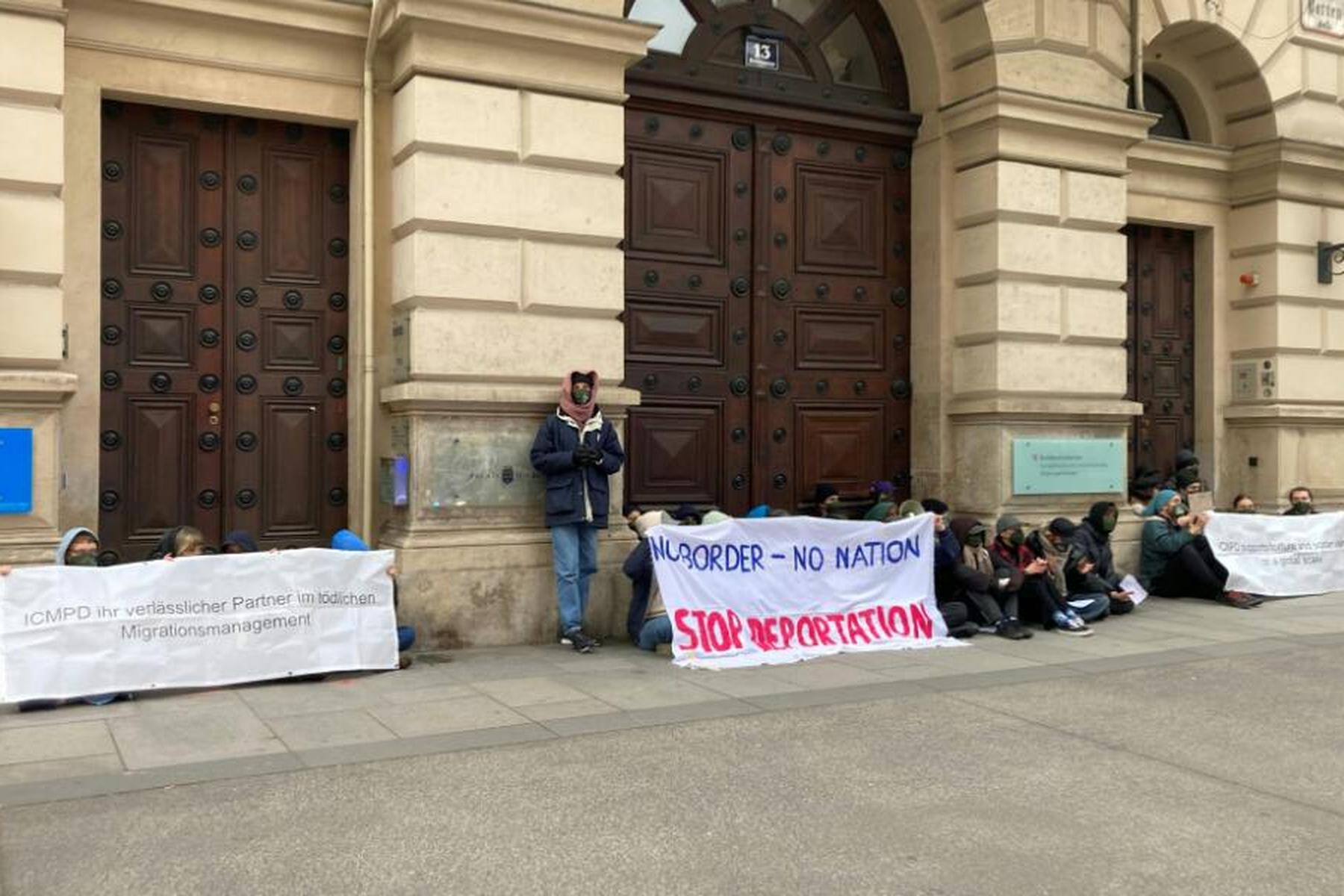 Wien: Wiener Migrationskonferenz von Protesten überschattet