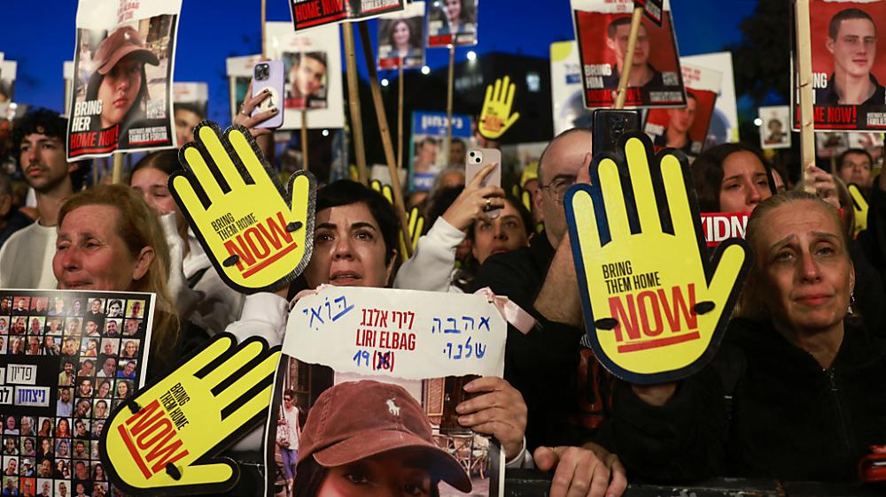 Menschen in Jerusalem fordern Rückkehr der Geiseln | Menschen in Jerusalem fordern Rückkehr der Geiseln