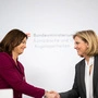 Chefdiplomatinnen betonen "sehr enge" bilaterale Beziehungen | Chefdiplomatinnen betonen "sehr enge" bilaterale Beziehungen