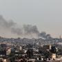 Rauch steigt auf über Rafah nach israelischem Angriff | Rauch steigt auf über Rafah nach israelischem Angriff