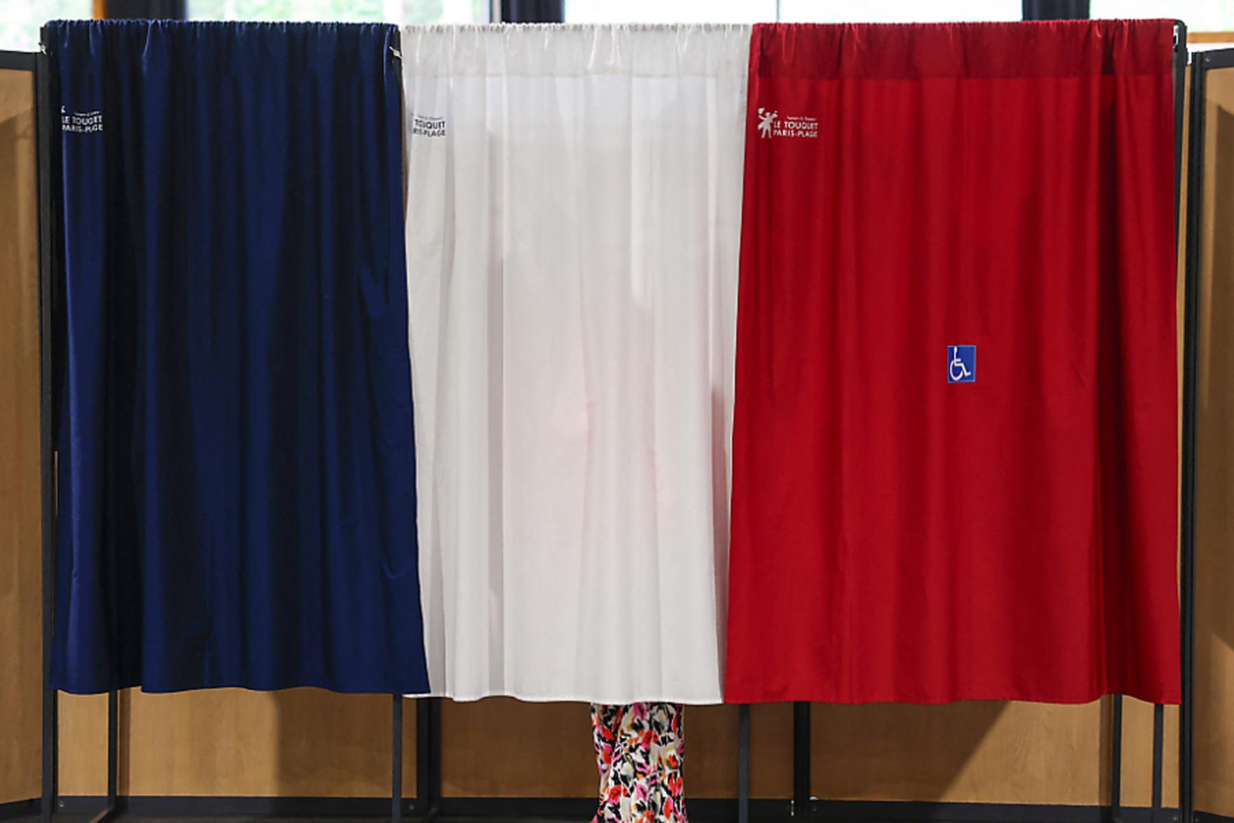 Paris: Hohe Beteiligung bei zweiter Runde der Frankreich-Wahl