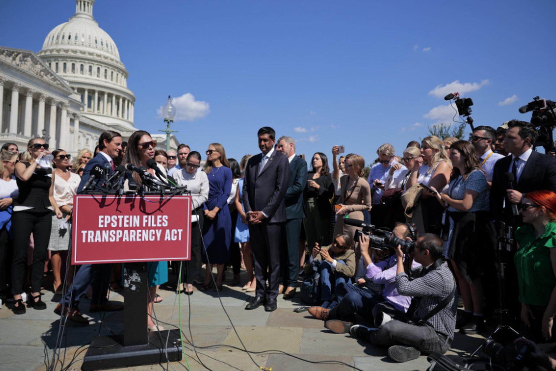 Washington/New York: Epstein-Opfer kündigen Liste von Komplizen an