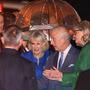 König Charles III. und Camilla in Sydney empfangen