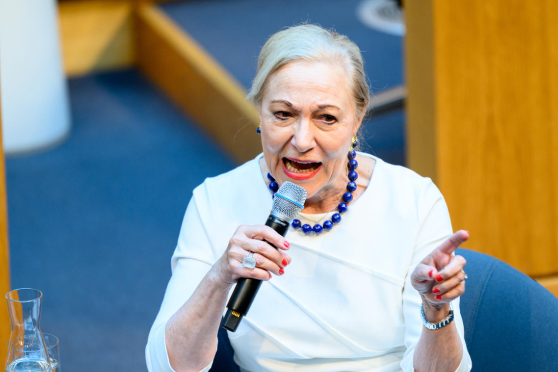 Wien: Ferrero-Waldner und Top-Diplomaten fordern "Taten" zu Nahost